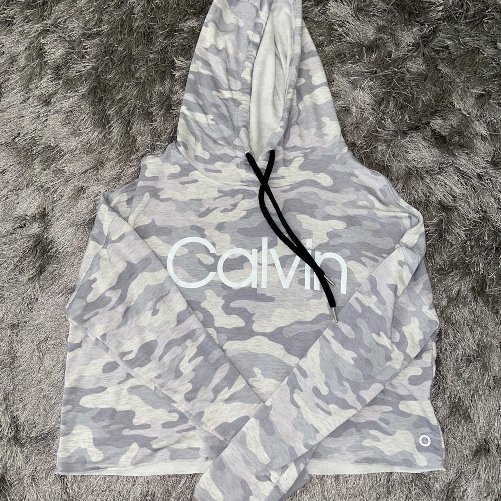 Cropped hoodie